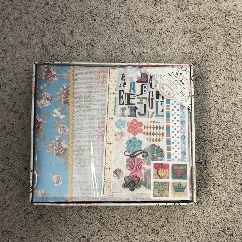 150 Piece Photo Album Kit